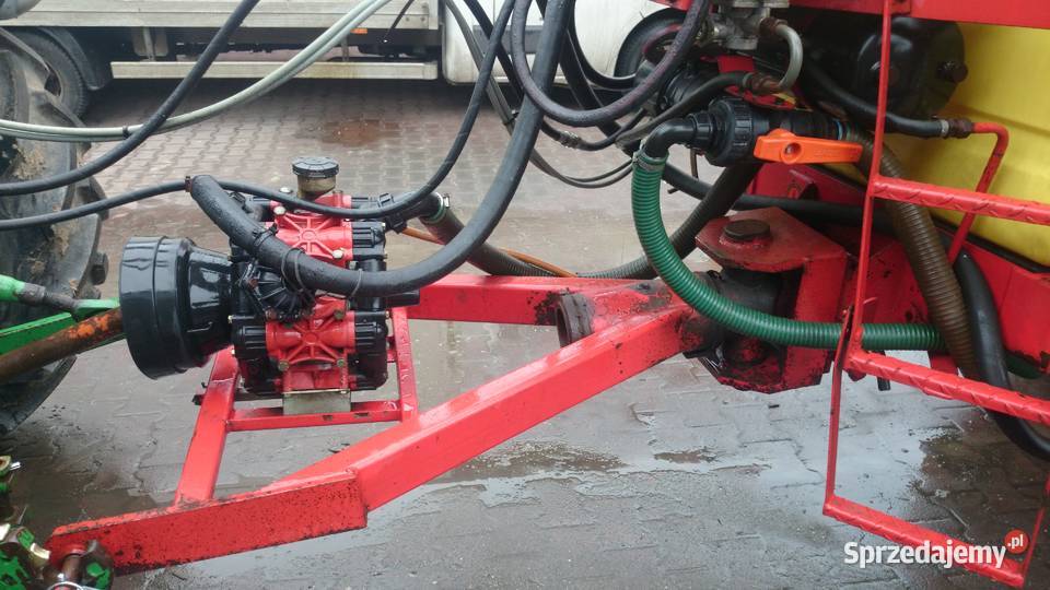 Sprzedam opryskiwacz Blizanów Drugi sprzedam