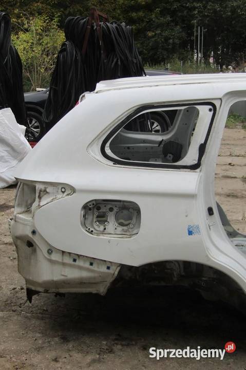 ĆWIARTKA BŁOTNIK PRAWY TYLNY TYŁ W13 MITSUBISHI osobowe Zestawy części blacharskich sprzedam