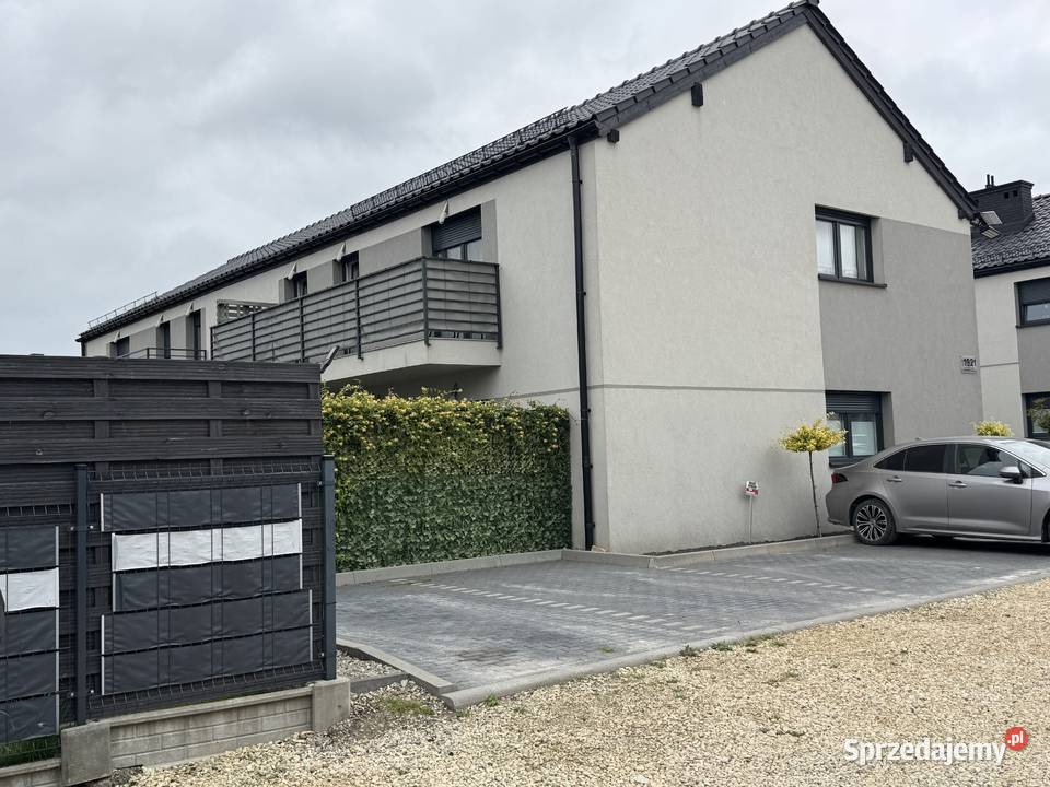 Bezczynszowa szeregówka w Zabrzu Grzybowice Zabrze