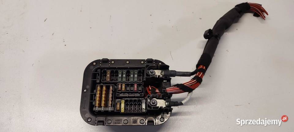 MERCEDES GLC W253 X253 SKRZYNKA BEZPIECZNIKÓW