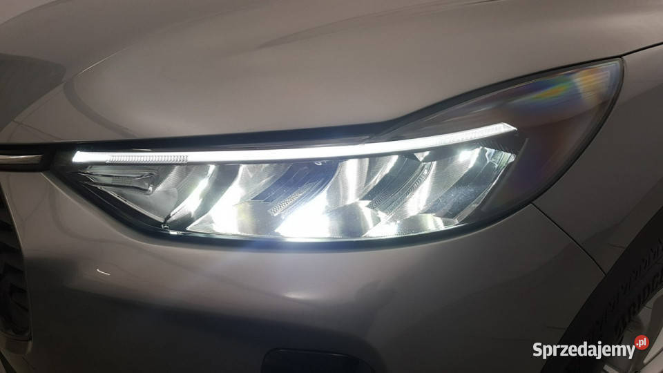 Ford Kuga 15 EcoBoost FWD Titanium z polskiego światła LED