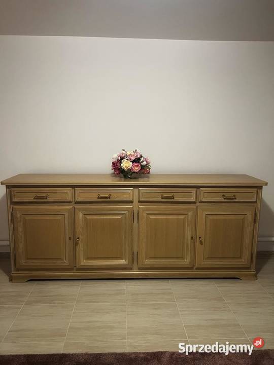 Komplet mebli jasne drewno stół krzesła lustro