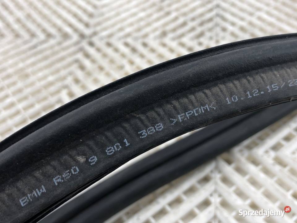 USZCZELKA KLAPY BAGAŻNIKA MINI COUNTRYMAN R60