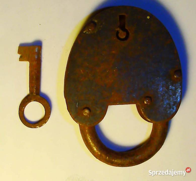 Kłódka kabłąkiem o średnicy niecałych 3 grubym Kraków