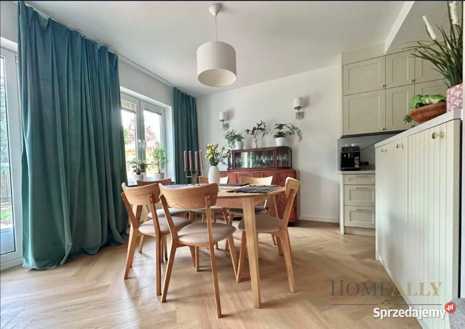 Dom szeregowy 1434m2 Kiełpin Rok budowy 2004