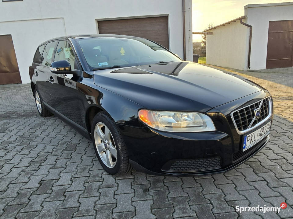 Volvo V70 20 Diesel SkóryNaviTempomatKlimatr 2 czujnik zmierzchu