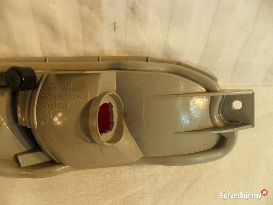 Toyota Corolla E10 kierunkowskaz migacz przedni Nowy Tomyśl