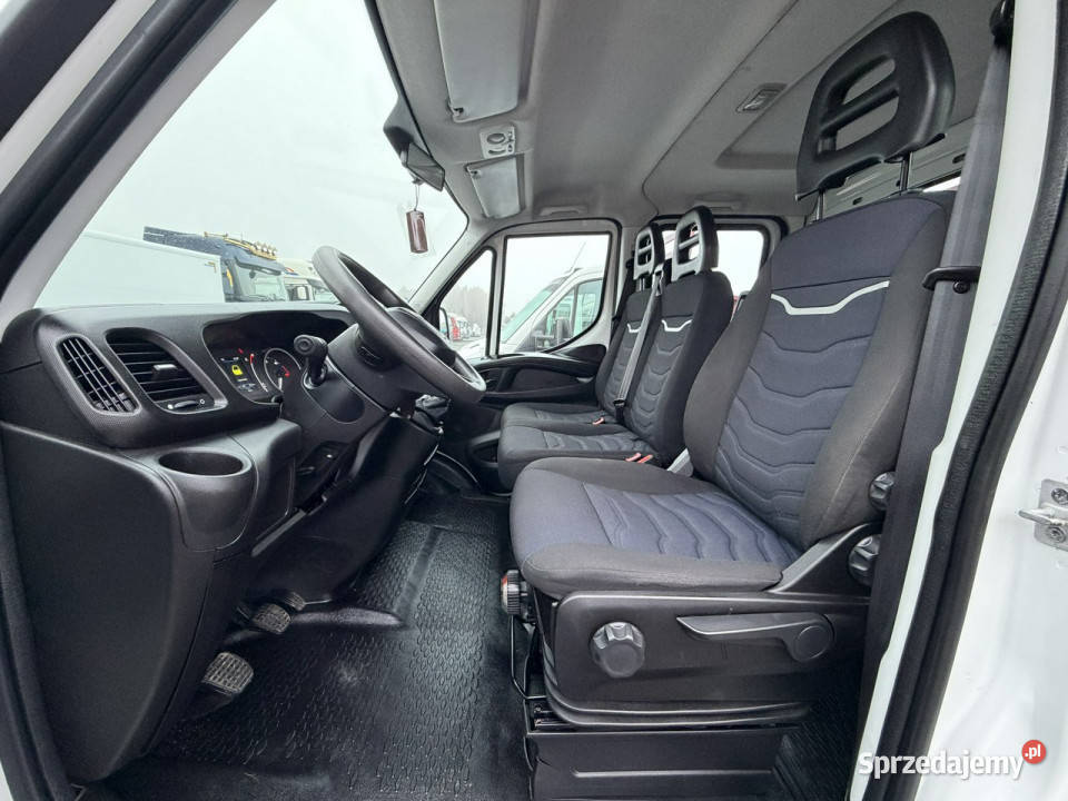 Iveco Daily 35C16 V Brygadówka Doka 7 osób KatB centralny zamek Widełki