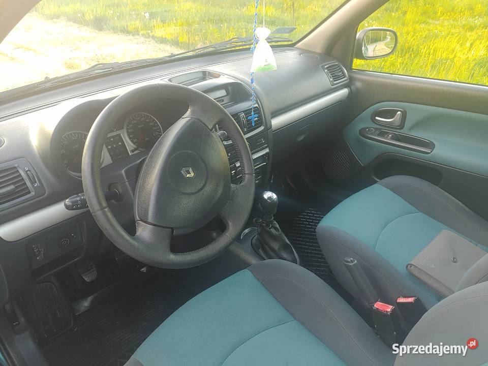 RENAULT Clio 12 benzyna LPG 2003 r Ostrowiec Świętokrzyski