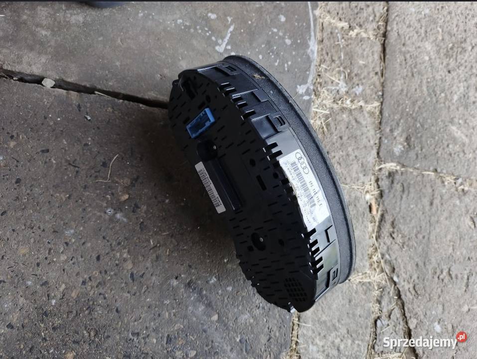 Licznik zegar Audi A3 8P09209