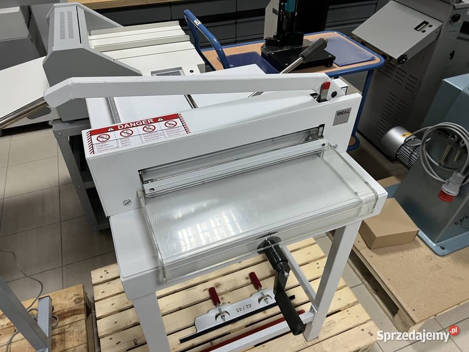 Gilotyna do cięcia papieru Ideal 4305 Produkcja Radom sprzedam