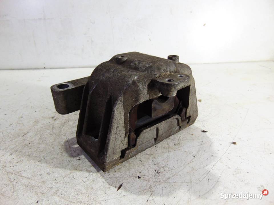 ŁAPA PODUSZKA SILNIKA VW GOLF IV 1J0199282