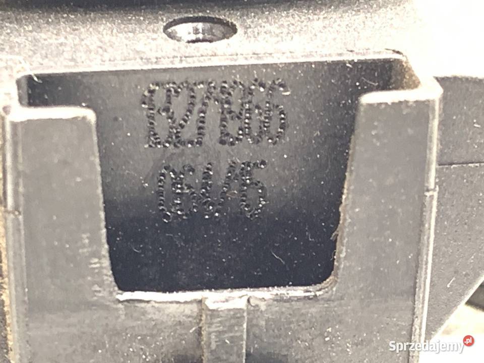 KLAMKA ZEWNĘTRZNA PRAWY PRZÓD OPEL MERIVA B Karoseria sprzedam