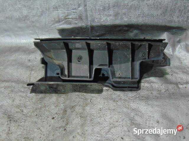 ŚLIZG ZDERZAKA LEWY TYŁ POD LAMPE A6 C6 Części montażowe sprzedam