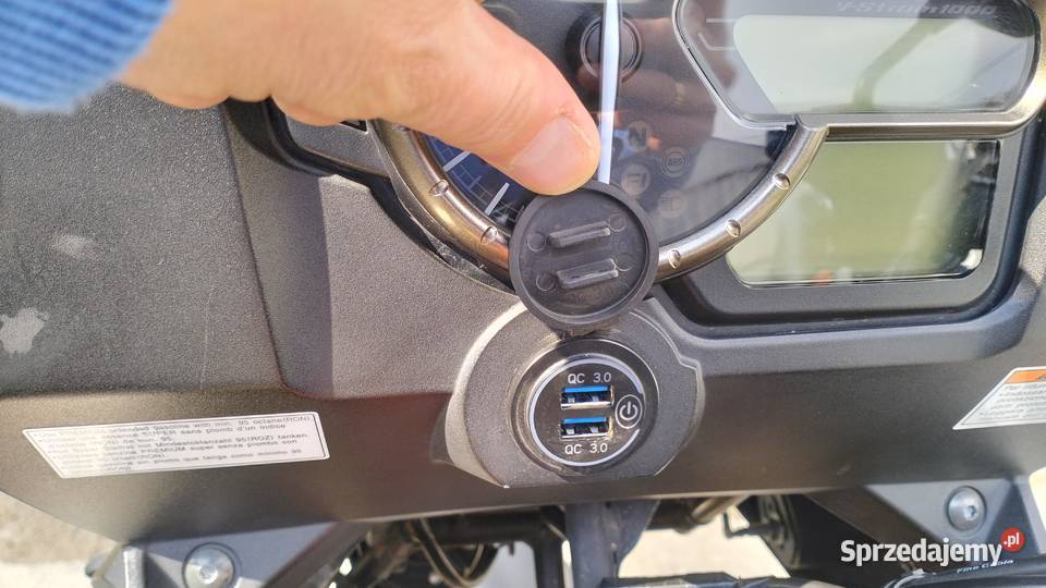 Suzuki Vstrom DL 1000 doinwestowany serwisie bez