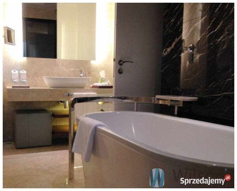 Dom szeregowy 1714 metry Marki Pomarańczowa Liczba pokoi 5