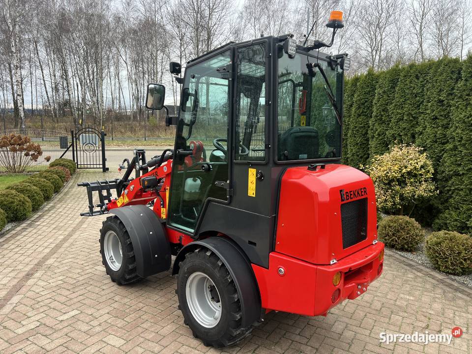 NOWA Mini ładowarka BEKKER W1160 Perkins Rexroth