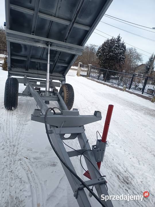 Przyczepa wywrotka maszyny rolnicze Autosan świętokrzyskie Magonie