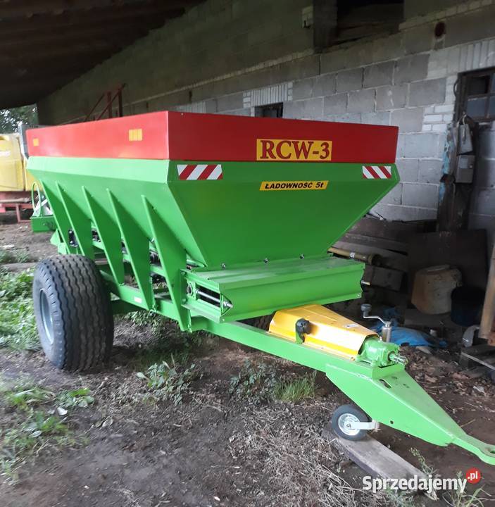 Rozsiewacz wapna nawozu RCW 3 Piast Płock