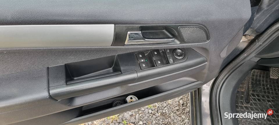sprzedam Opel Zafira 2012 18benz lpg Dobrzeń Wielki