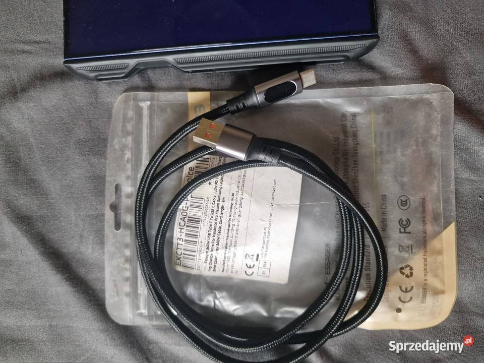 Kabel zasilający do ładowania telefony z Laryszów