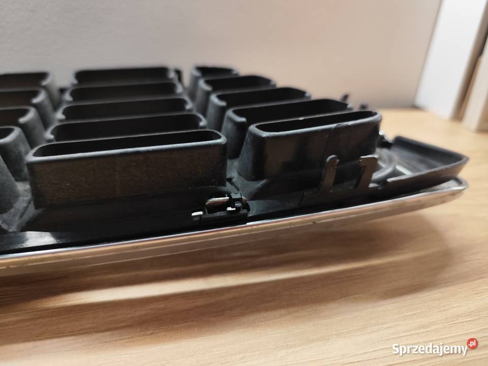 Grill Volvo V70 III S80 Atrapa 31255500 okazja sprzedam