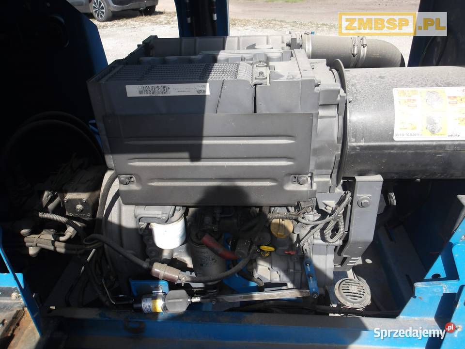 Podnośnik nożycowy spalinowy Genie GS3390 RT 4x4 Pleszew