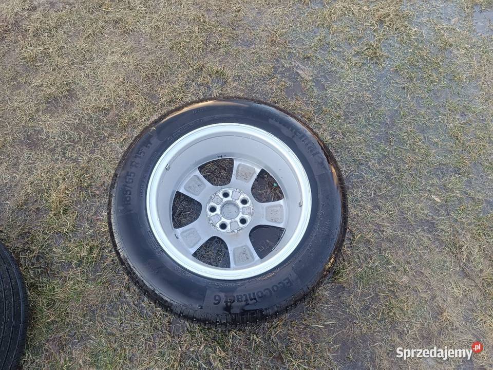 Felgi i opony letnie Toyota Yaris 1856515 2022r osobowe Przymiarki sprzedam