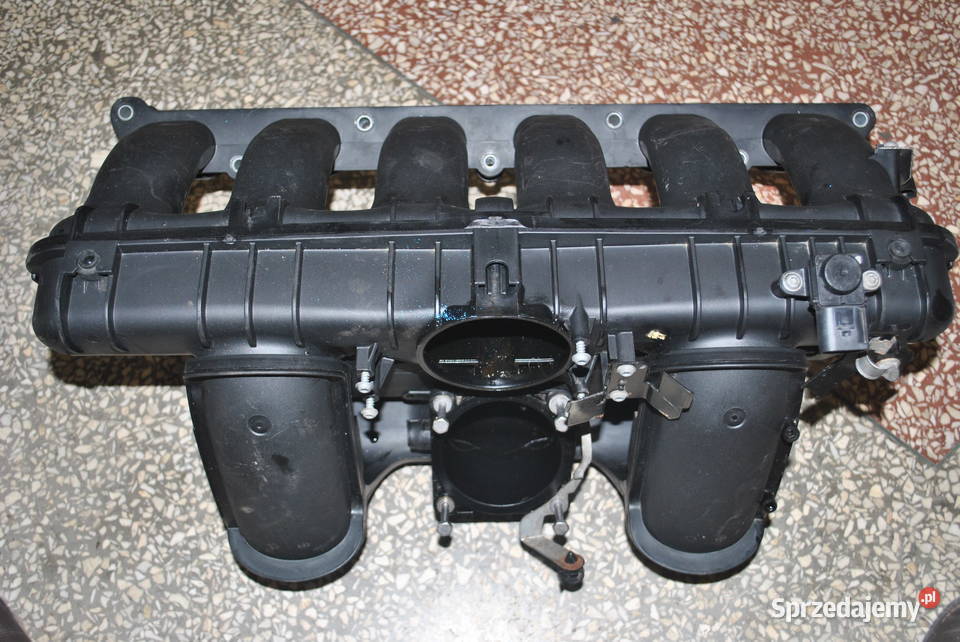Kolektor ssący BMW 30i E90 E91 E60 E61 E63 E64 Poręba