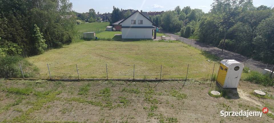 Działka pod budowę domu 750m2