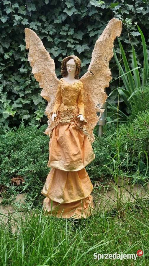 Anioł morelowo złoty Zamość