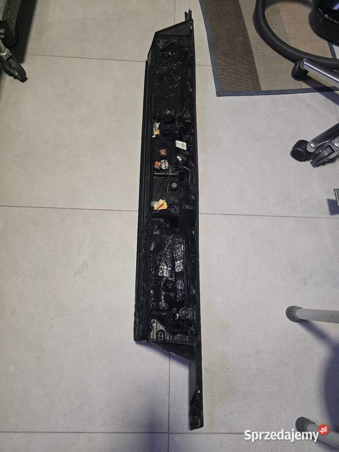 Blenda lampa tyl dodge challenger sprzedam