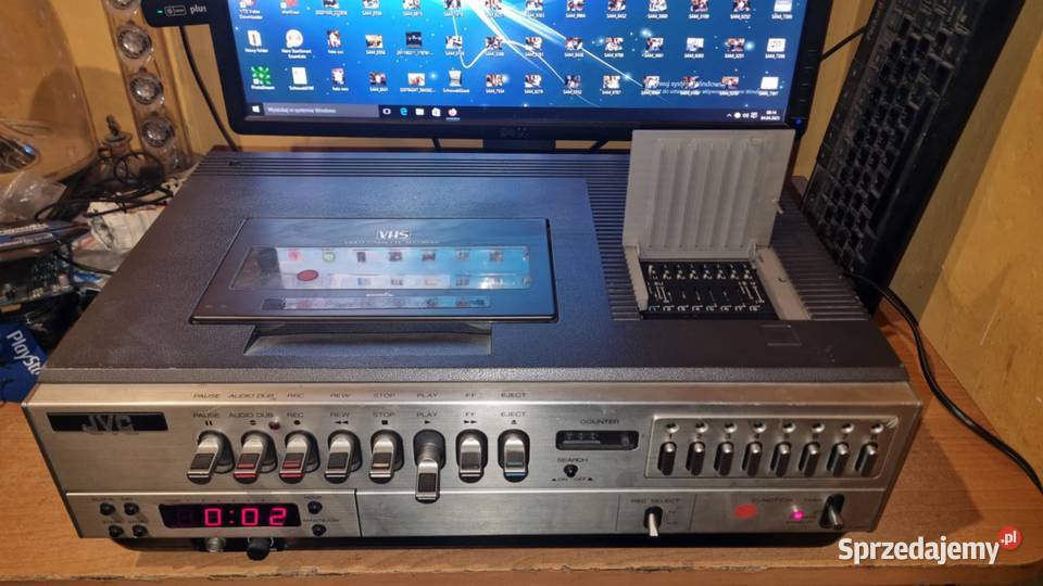 Magnetowid JVC HR3330 Pierwszy na świecie VHS
