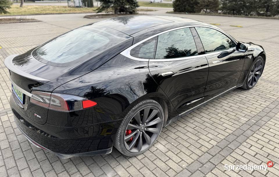 Tesla Model S Performance Bobrowniki Wielkie