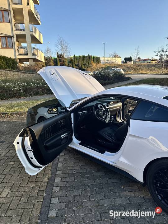 FORD MUSTANG GT 50 stan idealny Tarnowskie Góry