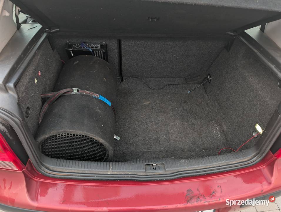 Golf 4 14 16v 99r benzyna małopolskie Jurczyce sprzedam