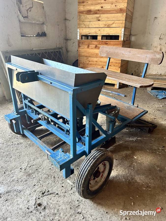 Sprzedam sadzarkę do cebuli Topola