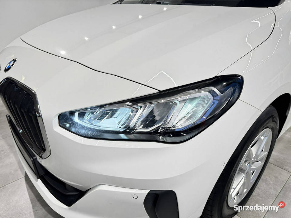 BMW Active Tourer 218i 15 136 automat 2022 r kurtyny powietrzne Myślenice sprzedam