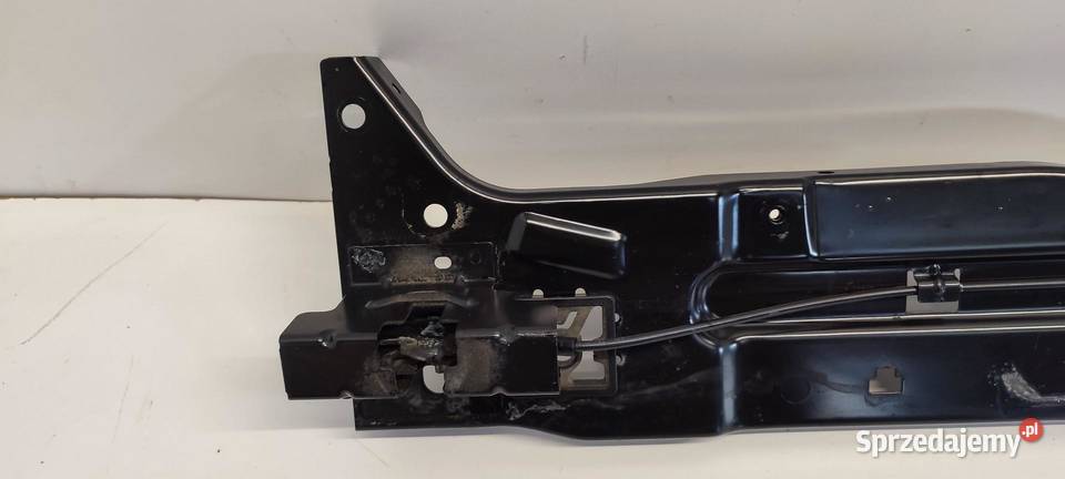 VOLVO XC40 PAS PRZEDNI KOMPLET ZAMKÓW 32297098