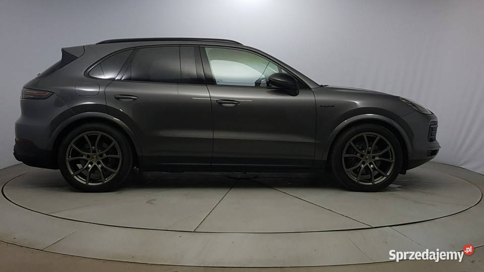 Porsche Cayenne EHybrid Z Polskiego Salonu