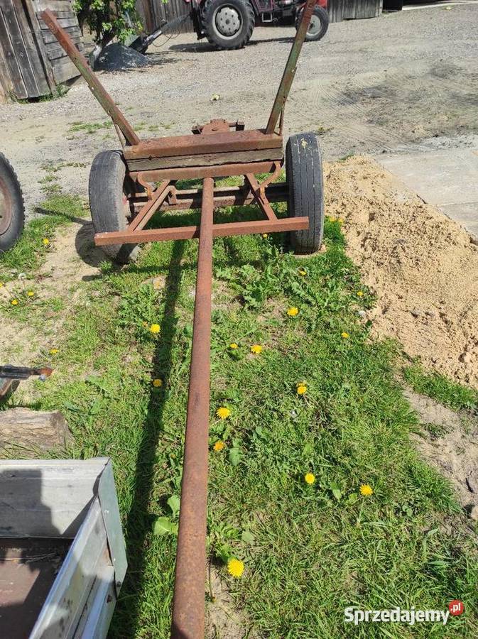 Wozy różne z zaczepem do ciagnika podkarpackie Wielkie Oczy