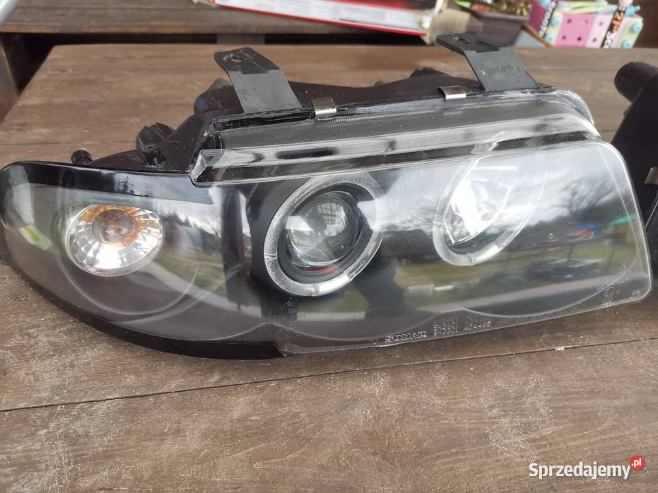 Lampy A4 B5 Sonar Nisko sprzedam