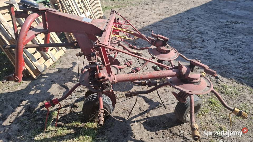 Przewracarka Niemeyer Deutz Fahr Ifa Zgrabiarki i przetrząsacze Pęchratka Mała