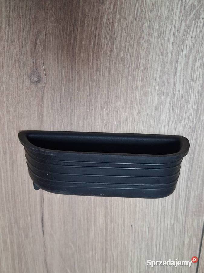 Zaślepka blokady skrzyni obok lewarka schowek Dąbrowa Tarnowska
