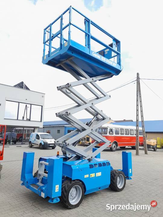 Podnośnik nożycowy spalinowy Genie GS 2668 RT