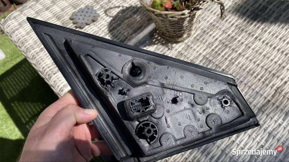 RENAULT LAGUNA lusterko lewe 10 pin Europa NV676 osobowe sprzedam