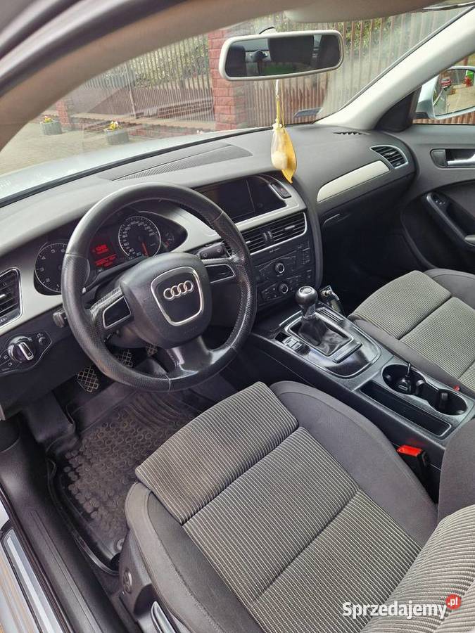 Piękne Audi A4 B8 18T 160 manual led xenon 2 kpl Iłża