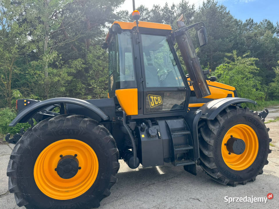 Ciągnik JCB FASTRAC 2140 4x4 155 TUZ 2 x przedni Skrzynia biegów Automatyczna Rolnictwo Kuków