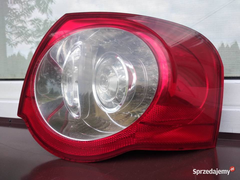VW Passat B6 kombi Variant lampa tył tylna prawa Sieradz