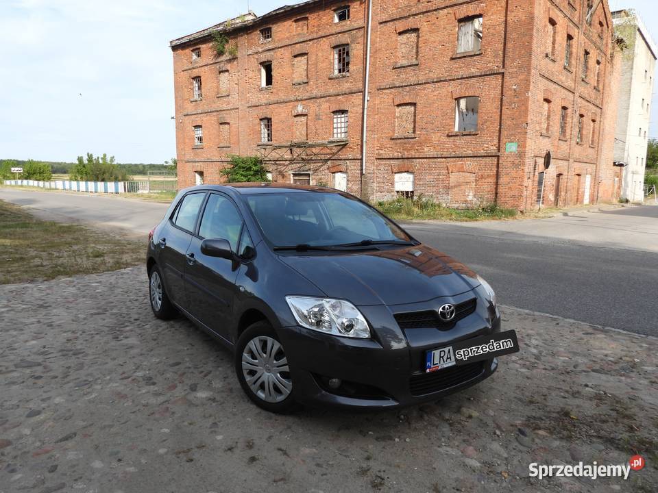 TOYOTA Auris 16 benzyna 125KM Radzyń Podlaski